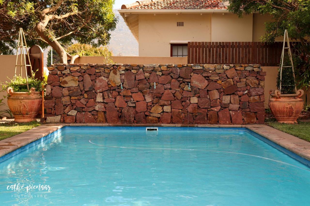 A Tuscan Villa Guest House Фисхук Экстерьер фото