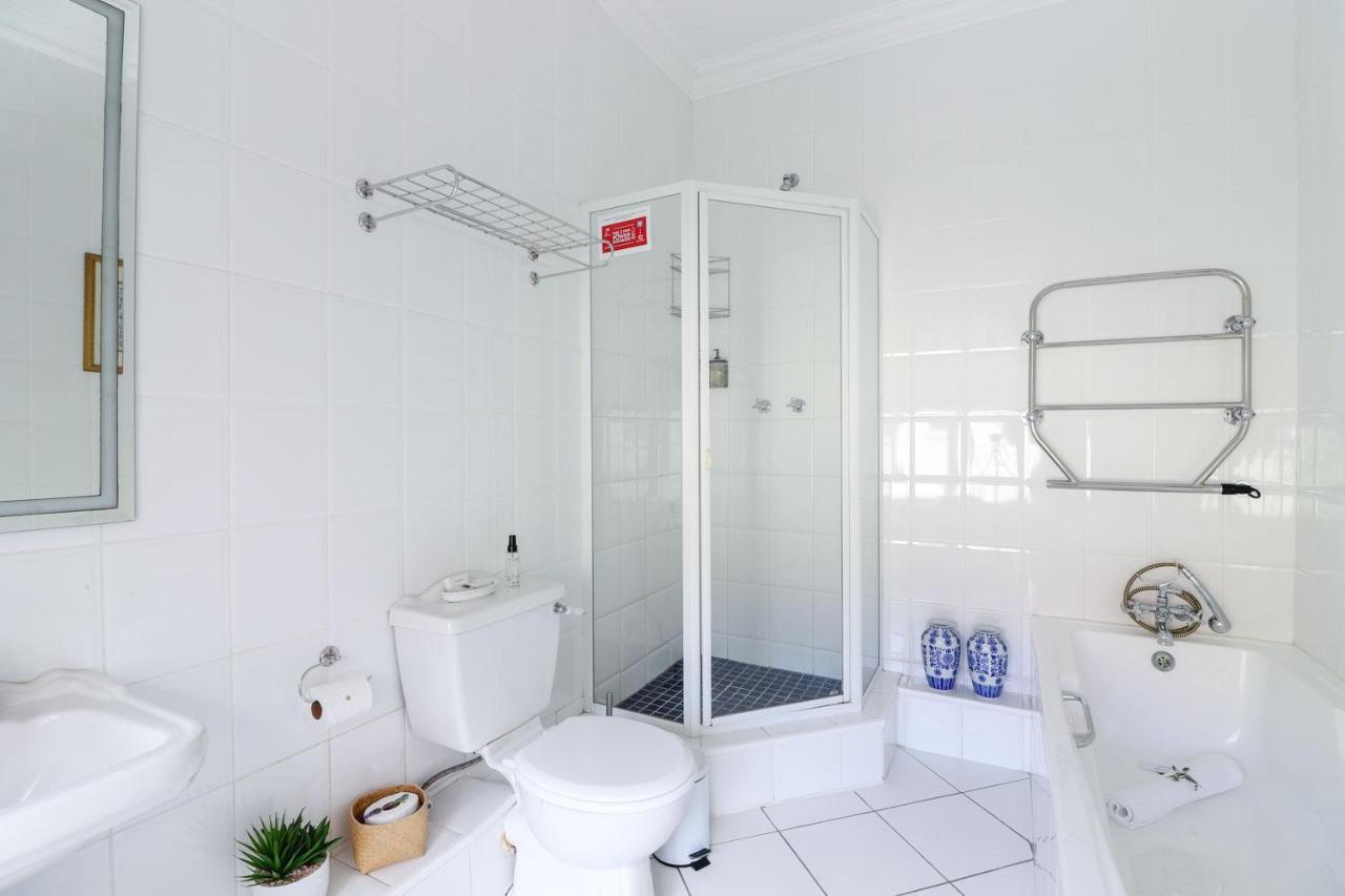 A Tuscan Villa Guest House Фисхук Номер фото